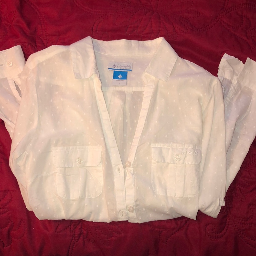 NWOT Columbia Long Sleeve ButtonUp White Polka Dot